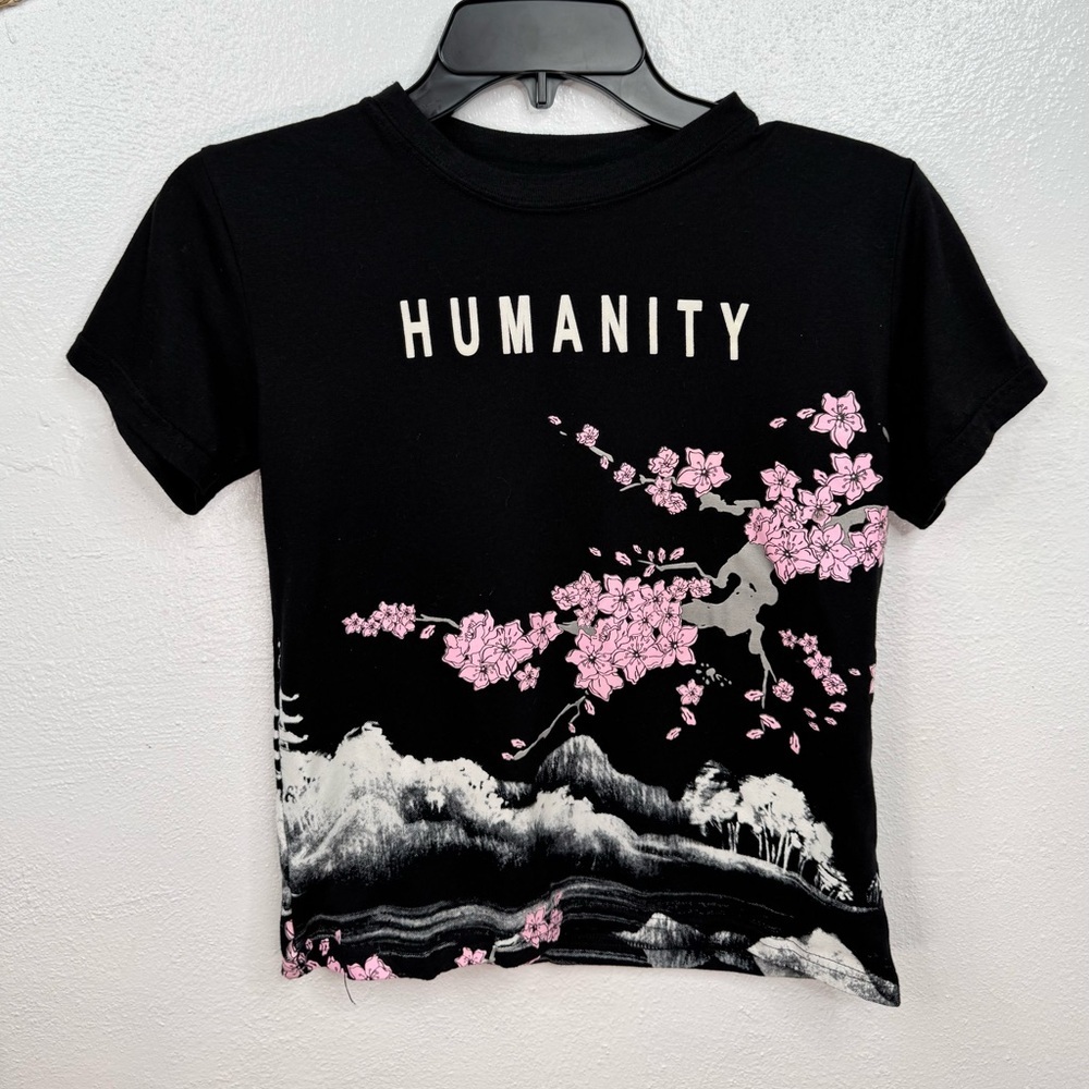 RGSTR T-Shirt Kids Unisex Size 8 Black Japan Humanity Graphic Print Crew Neck